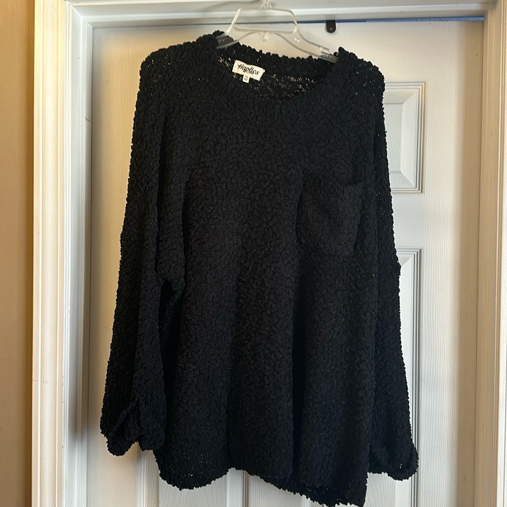 NWOT haptics pullover